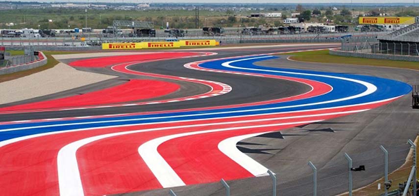 red, white and blue marking out the corners on the grand prix in austin