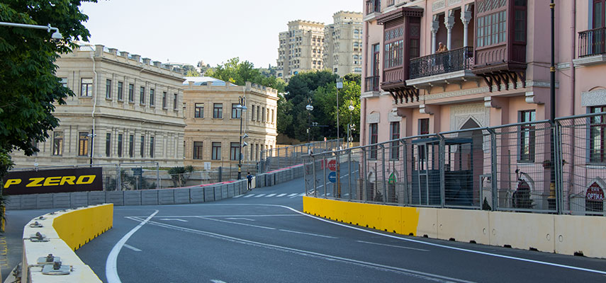 road in baku ready for the grand prix