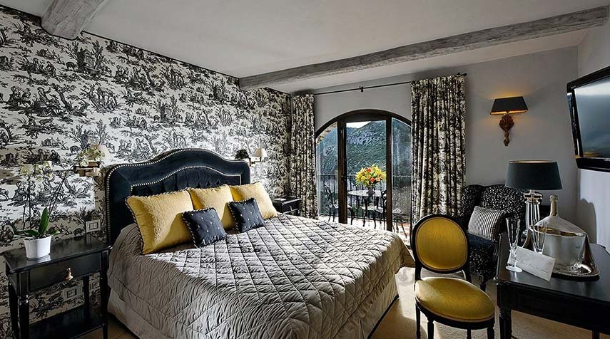 luxury hotel double room
