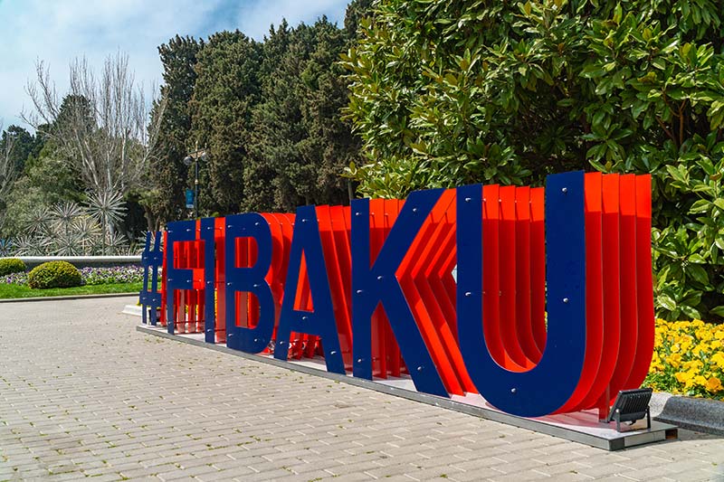 large sign with F1 Baku on it