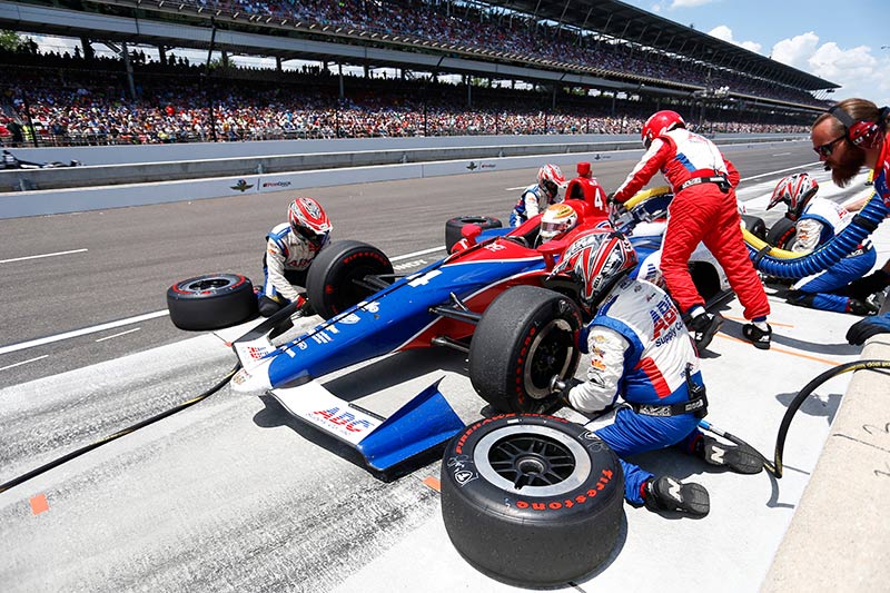 indy 500 pits with racing car