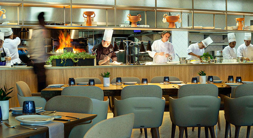 1715163005fairmont-hotel3-2