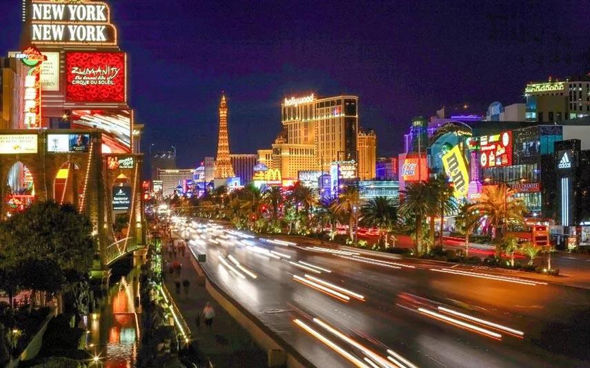 1715165460newyork-newyork-hotel-1