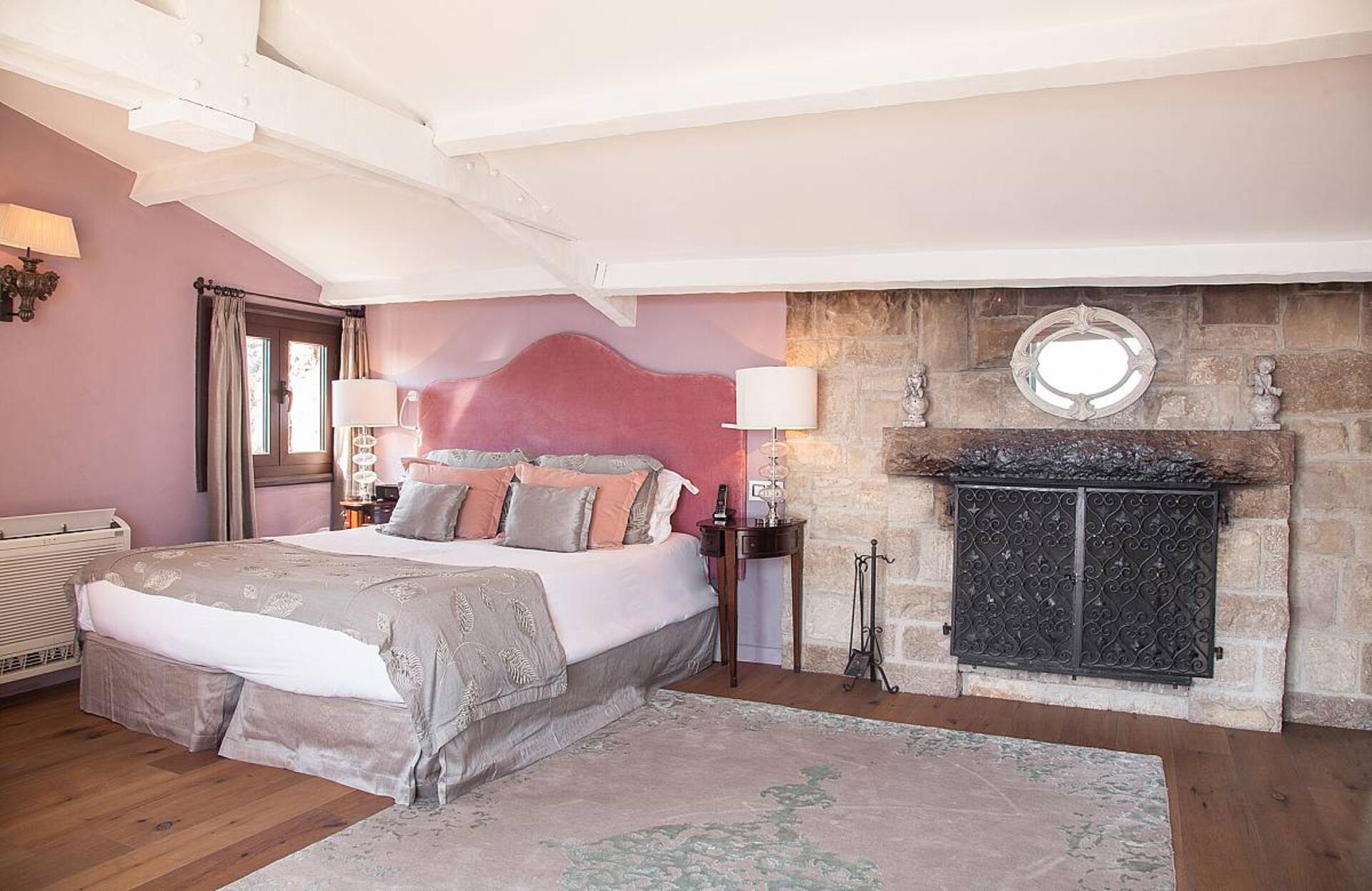 1714044906junior-suite4