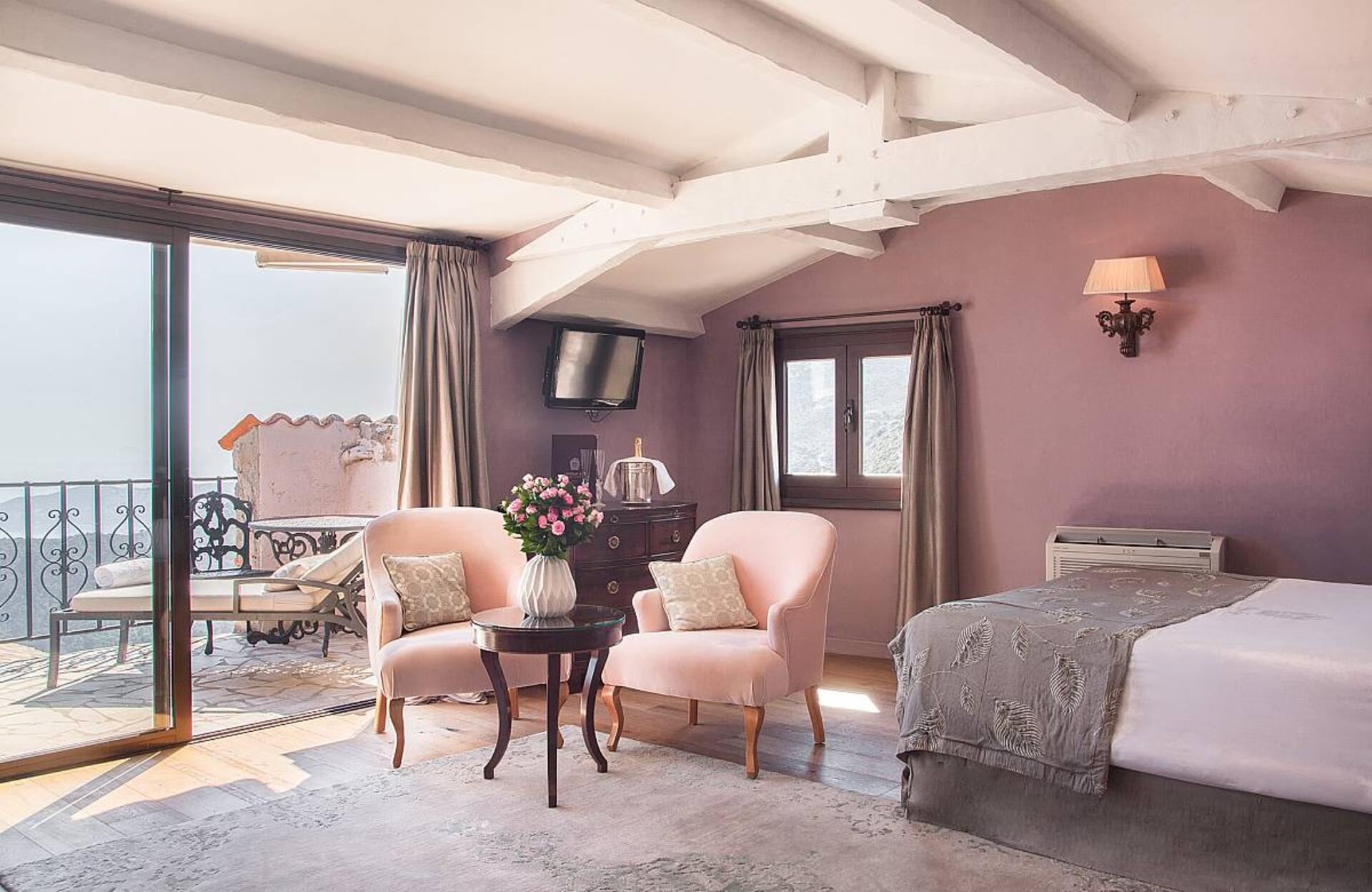 1714044907junior-suite5